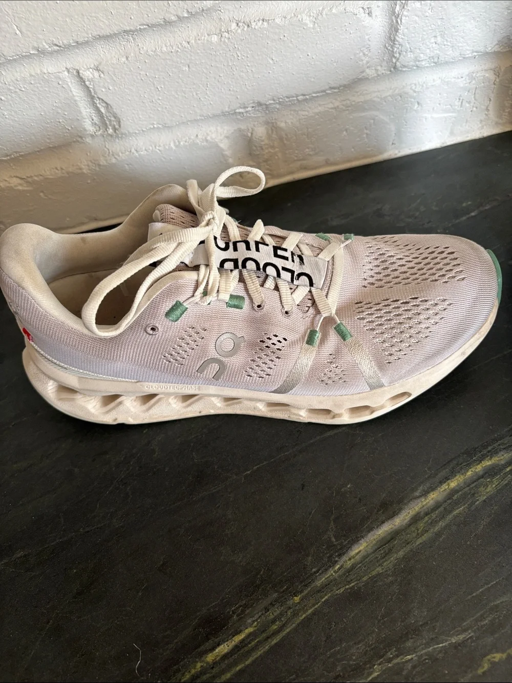 On Running Women’s On Cloud Surfer Grey with Mint Accents - Picture 4 of 5